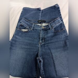 2/$30 Women's LEE PLATINUM LABEL Blue Jeans (#1,247)